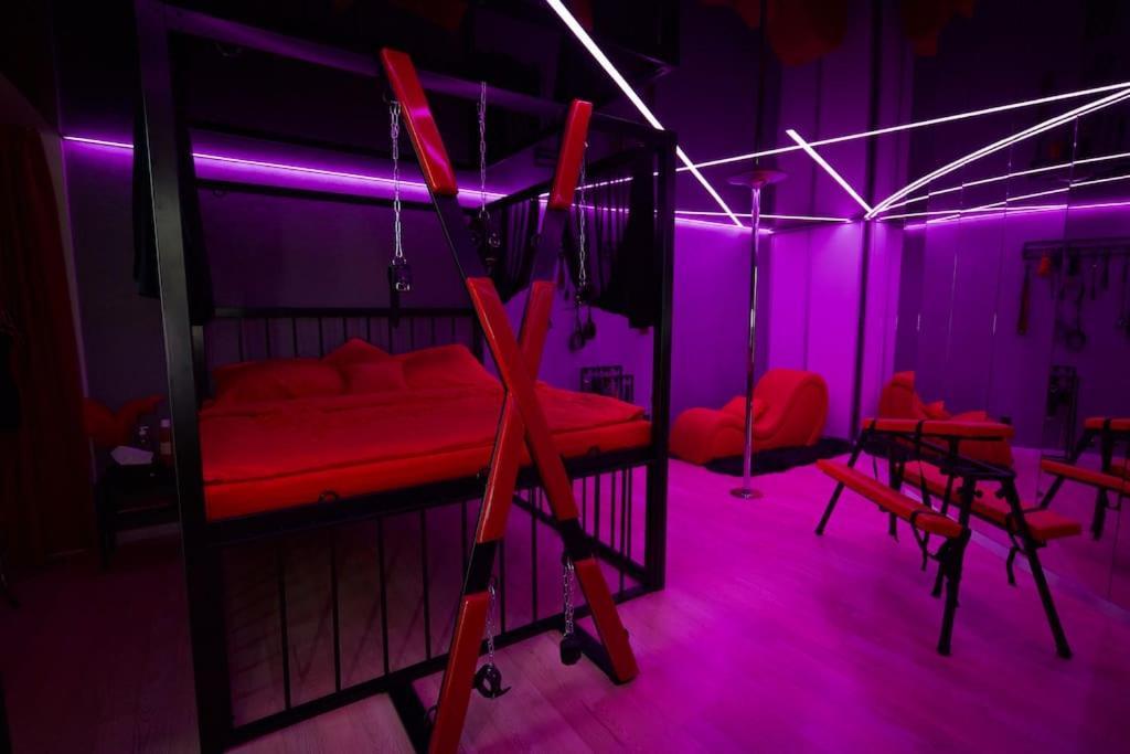 Bdsm Apartman V Bratislave -Adults Only براتسيلافا المظهر الخارجي الصورة